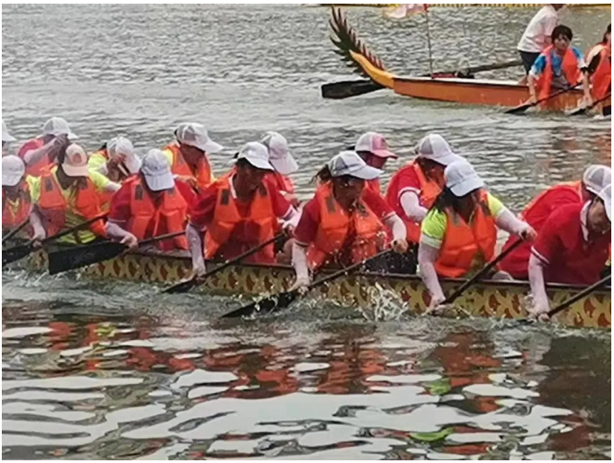 霸氣！廣西桂林華喆仿石漆女子龍舟隊(duì)勇創(chuàng)佳績(jī)！